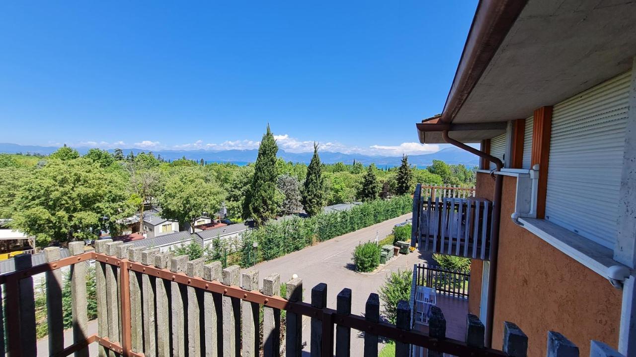 Easy Apartments Peschiera Peschiera del Garda Exterior foto