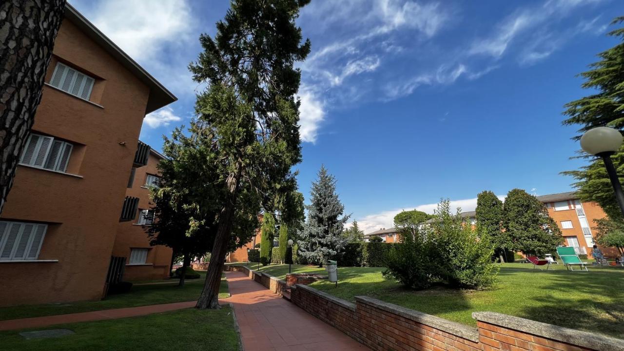 Easy Apartments Peschiera Peschiera del Garda Exterior foto