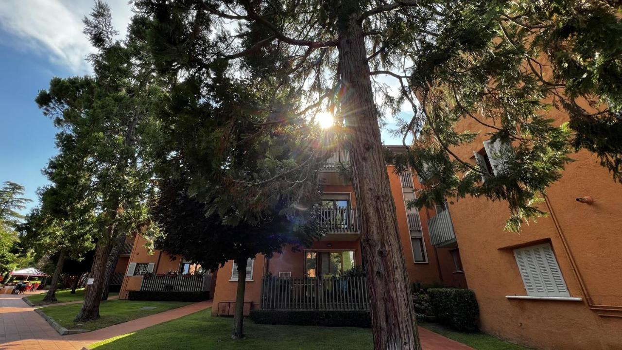 Easy Apartments Peschiera Peschiera del Garda Exterior foto